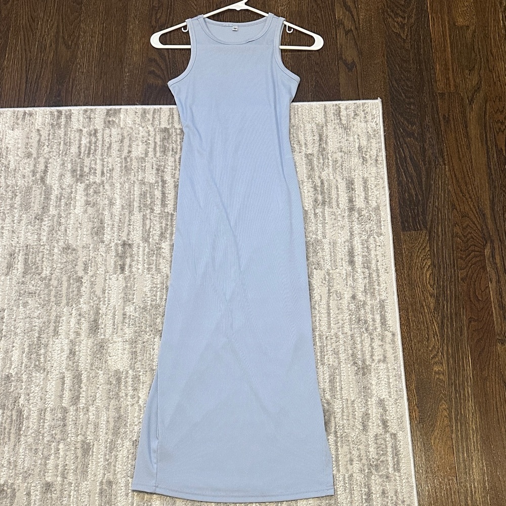 Elegant Blue Sleeveless Maxi Dress